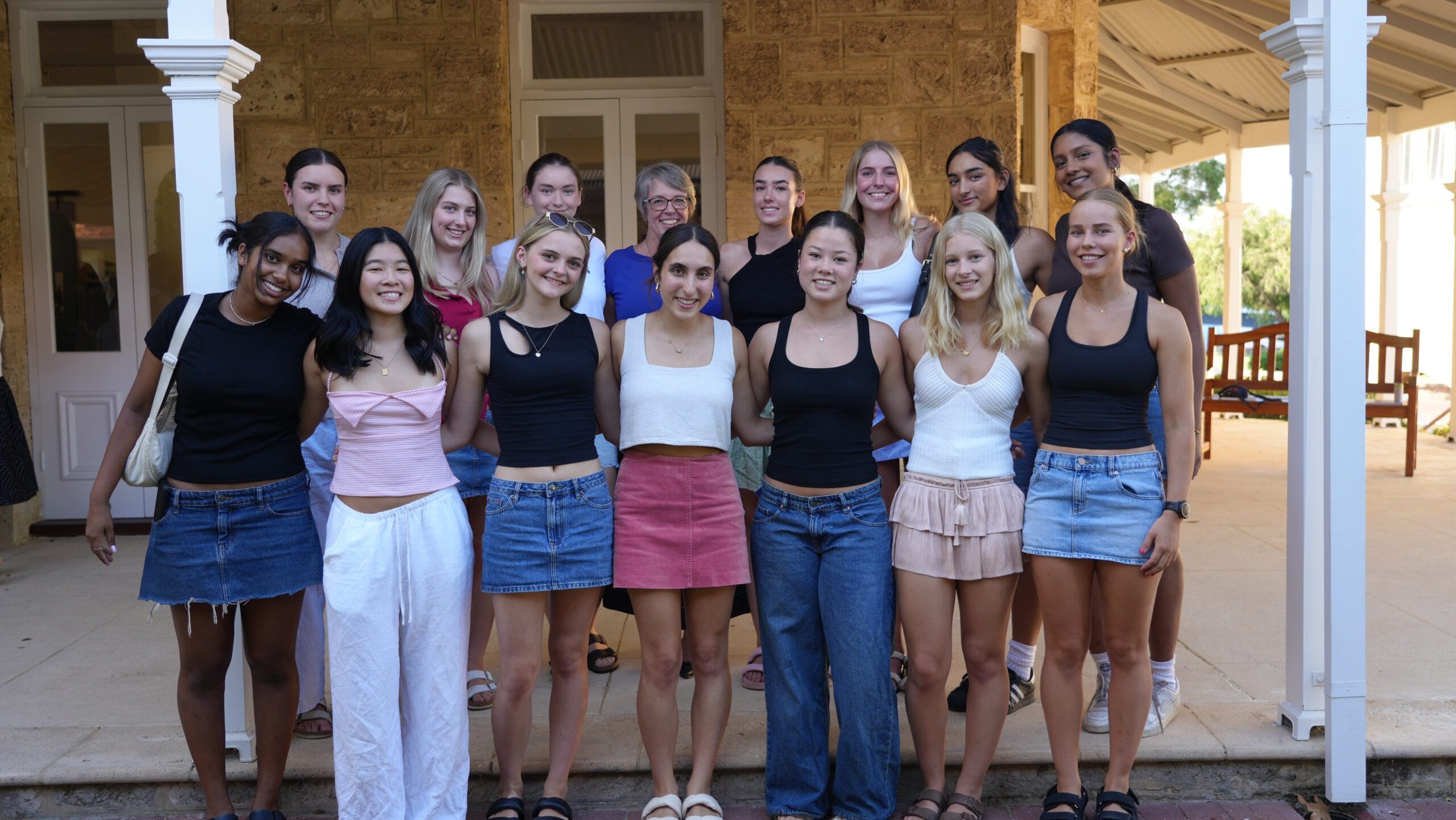 STH09322 - St Hilda's Anglican School For Girls