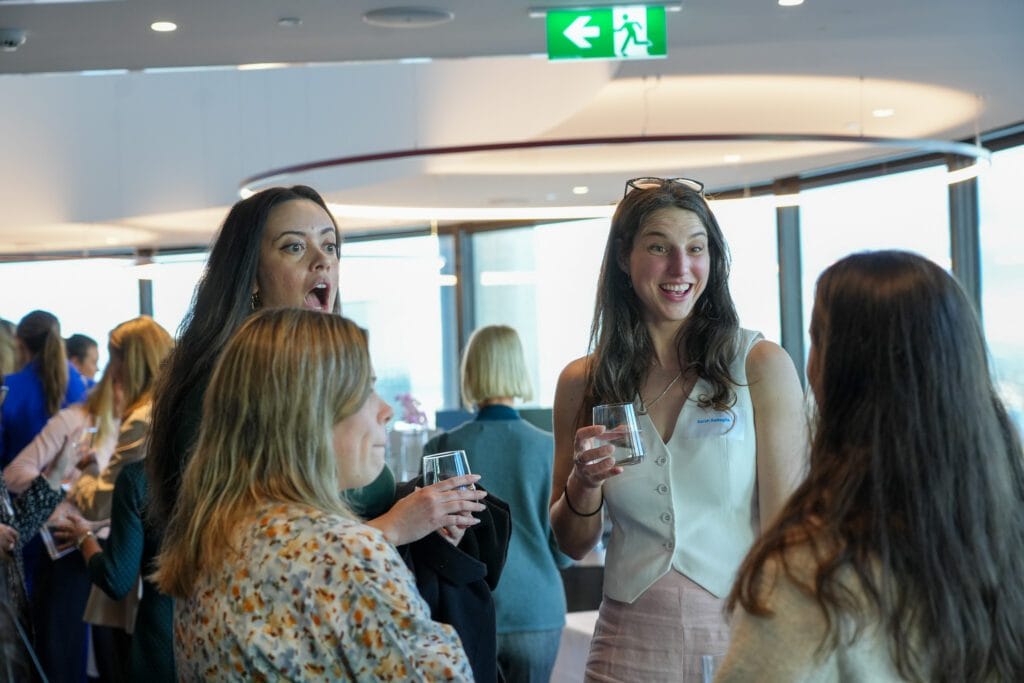 STH08346 - St Hilda's Anglican School For Girls