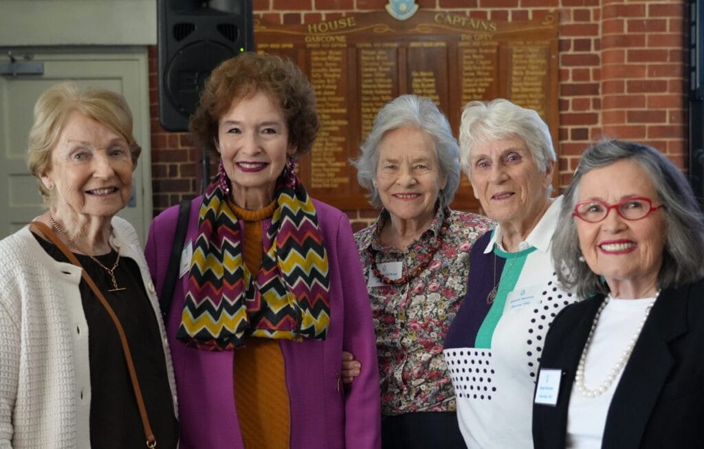 STH09630 - St Hilda's Anglican School For Girls